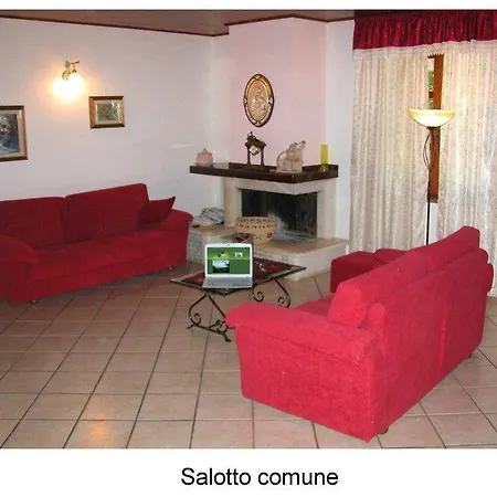 Bed & Breakfast Mari E Monti Sardi *