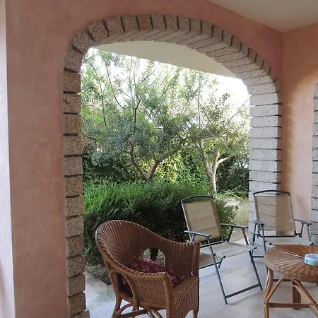 Bed & Breakfast Mari E Monti Sardi