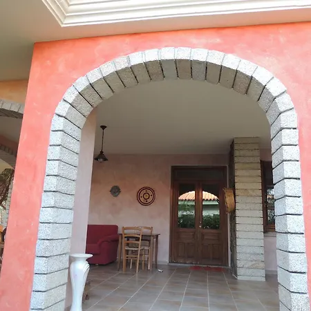 Bed & Breakfast Mari E Monti Sardi